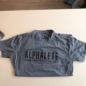 Alphalete t shirt